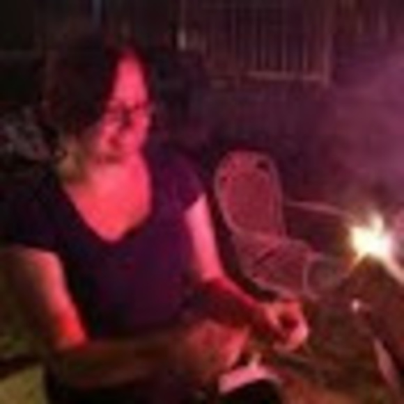 Meet your Posher, Colleen - Picture 1 of 1